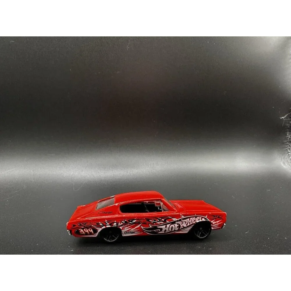 Hot Wheels 2004 '67 Dodge Charger ‎ Smashville Series Red Loose Graffiti Vintage